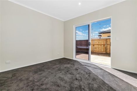 Photo of property in 4 Castlepoint Avenue, Takanini, 2110