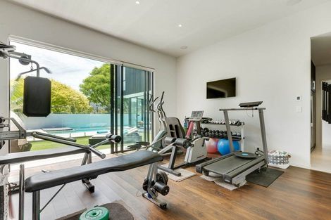 Photo of property in 36 Oceania Place, Mellons Bay, Auckland, 2014