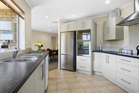 Photo of property in 30b Nelson Street, Howick, Auckland, 2014