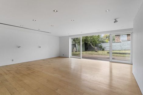 Photo of property in 7 Cecil Road, Milford, Auckland, 0620