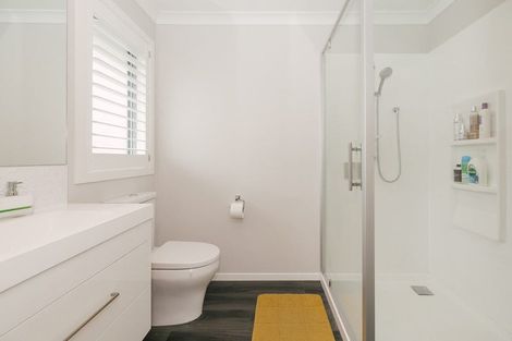 Photo of property in 1 Waimarama Court, Roslyn, Palmerston North, 4414