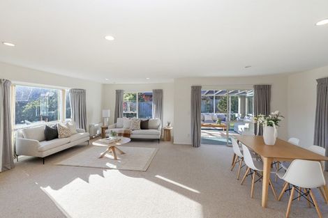 Photo of property in 23 Basil Place, Mount Pleasant, Christchurch, 8081