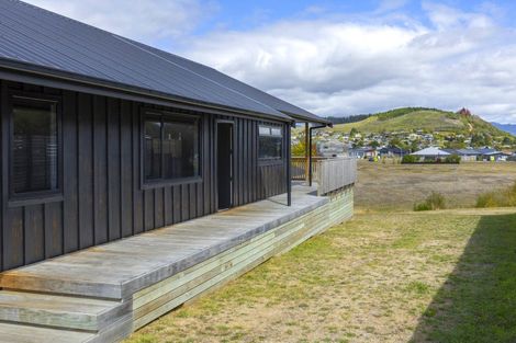 Photo of property in 30 John Norrie Place, Motuoapa, Turangi, 3382