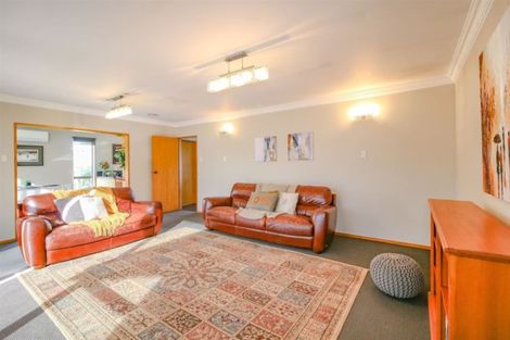Photo of property in 24 Burtts Road, Durie Hill, Whanganui, 4500