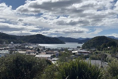 Photo of property in 31 Otago Street, Picton, 7220