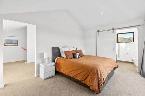 Photo of property in 46 Avalon Station Drive, Wanaka, 9305