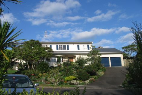 Photo of property in 6 Mosman Place, Chatswood, Auckland, 0626