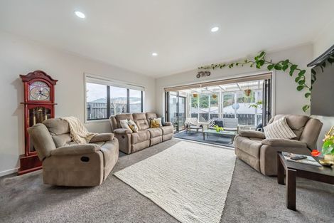 Photo of property in 7 Diamond Grove, Brown Owl, Upper Hutt, 5018