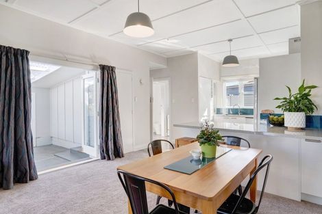 Photo of property in 2 Wakelin Street, Carterton, 5713