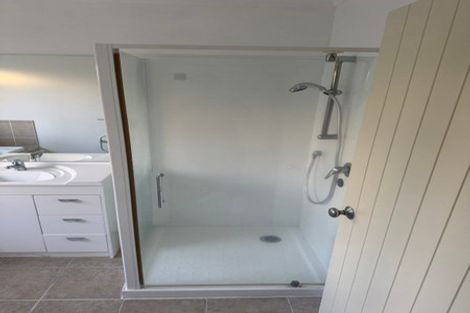Photo of property in 2 Deerfield Place, Flat Bush, Auckland, 2019
