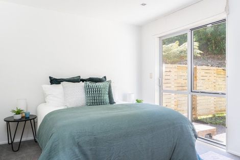 Photo of property in 10 Saddleback Grove, Karori, Wellington, 6012