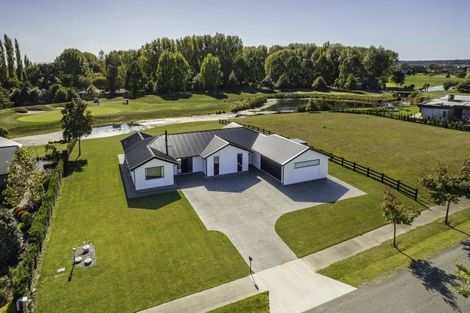 Photo of property in 8 Burntwood Lane, Pegasus, 7612