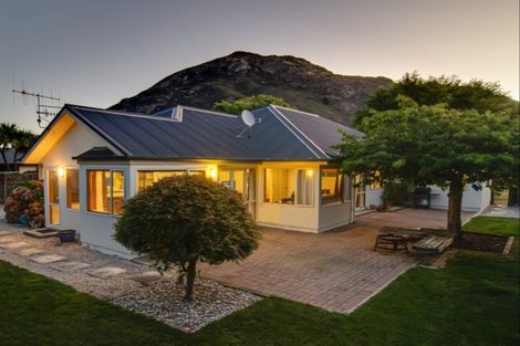 Photo of property in 39 Elm Tree Avenue, Frankton, Queenstown, 9300