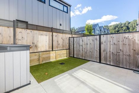 Photo of property in 40 Dahl Drive, Wallaceville, Upper Hutt, 5018