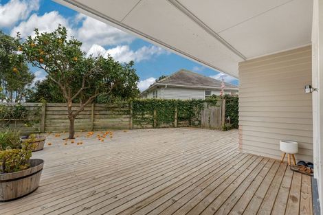 Photo of property in 5 Tui Crescent, Manurewa, Auckland, 2102