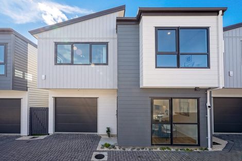 Photo of property in 334c Swanson Road, Ranui, Auckland, 0612