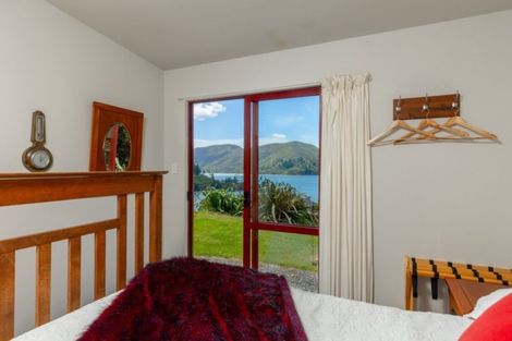 Photo of property in 5092 Kenepuru Road, Ohauparuparu Bay, Picton, 7282