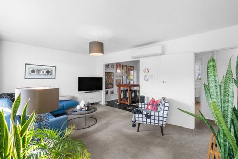 Photo of property in 5/28 Aikmans Road, Merivale, Christchurch, 8014