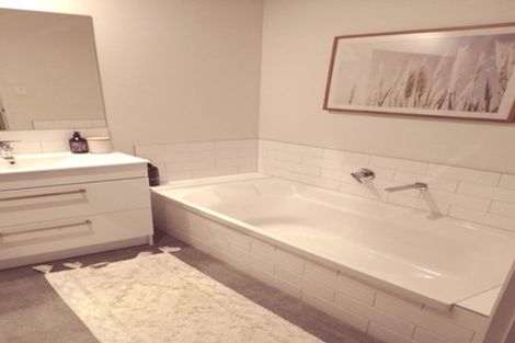 Photo of property in 10 Pakanga Grove, Pyes Pa, Tauranga, 3112