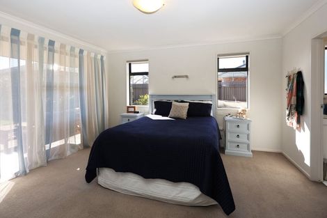 Photo of property in 14 Mcmullan Place, Oamaru North, Oamaru, 9400