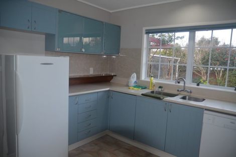 Photo of property in 40 Priestley Drive, Bucklands Beach, Auckland, 2014