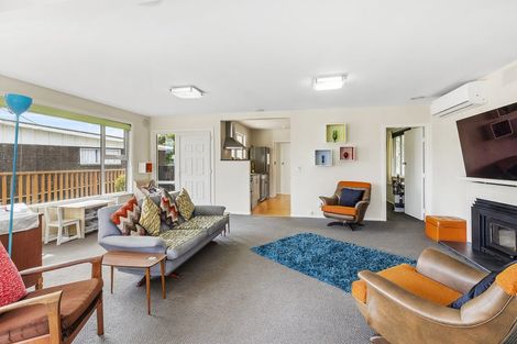 Photo of property in 8 Ash Grove, Ranui, Porirua, 5024