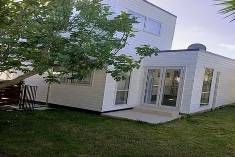 Photo of property in 44a Waverley Avenue, Glenfield, Auckland, 0629