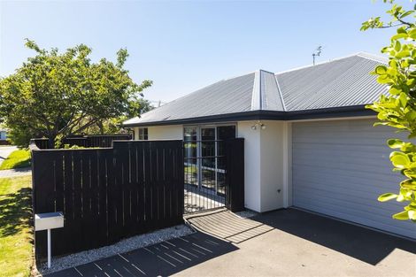 Photo of property in 1/3 Glenfield Crescent, Mairehau, Christchurch, 8052
