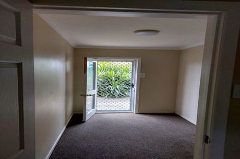 Photo of property in 23 Downing Street, Glenfield, Auckland, 0629