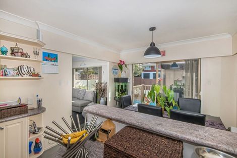 Photo of property in 37 Nui Mana Place, Te Atatu South, Auckland, 0610