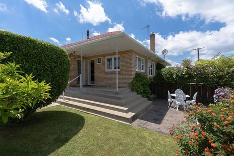 Photo of property in 63 Braid Road, St Andrews, Hamilton, 3200