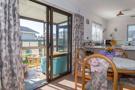 Photo of property in 14 George Street, Dannevirke, 4930