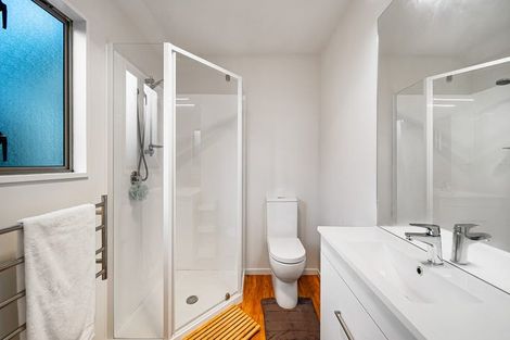 Photo of property in 124 Springfield Road, St Albans, Christchurch, 8014