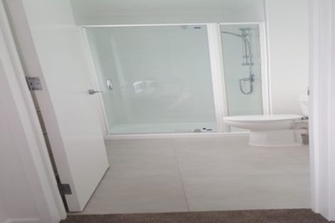 Photo of property in 42 Gunner Drive, Te Atatu Peninsula, Auckland, 0610