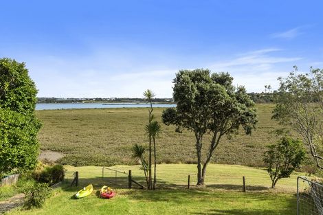 Photo of property in 99 Beresford Street, Bayswater, Auckland, 0622