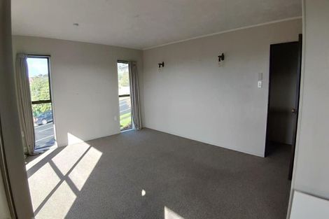 Photo of property in 1/107 John Downs Drive, Browns Bay, Auckland, 0630