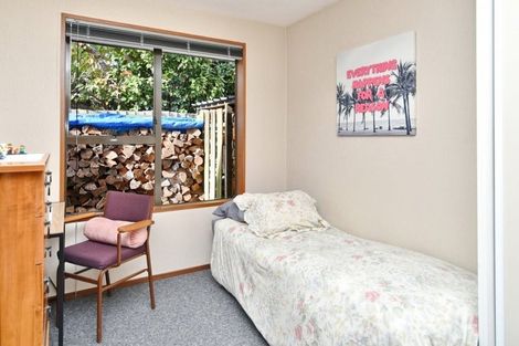 Photo of property in 72 Sarabande Avenue, Redwood, Christchurch, 8051