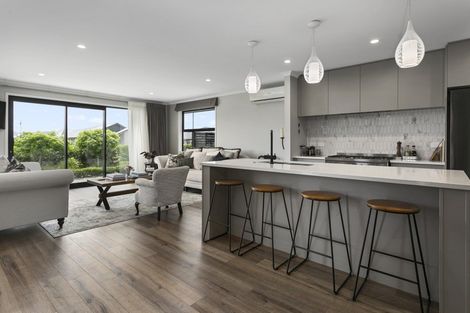 Photo of property in 31 Rose Leigh Drive, Cambridge, 3434