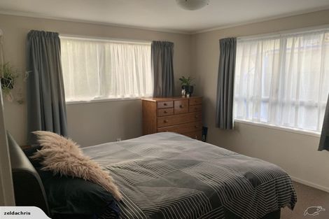 Photo of property in 27 Backhurst Grove, Massey, Auckland, 0614