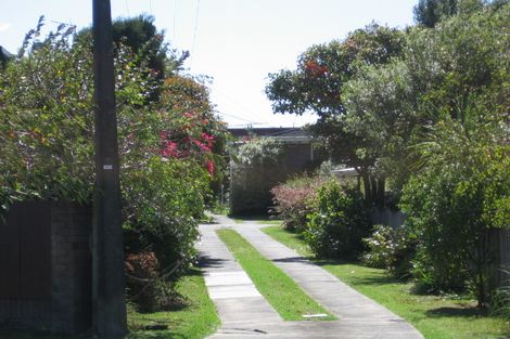 Photo of property in 1/12 Castor Bay Road, Castor Bay, Auckland, 0620