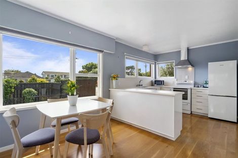 Photo of property in 1/4 Waterloo Road, Milford, Auckland, 0620