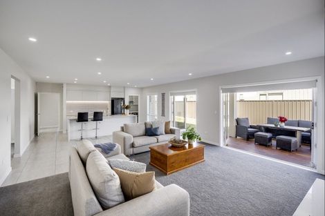 Photo of property in 48 Kenny Road, Te Awa, Napier, 4110