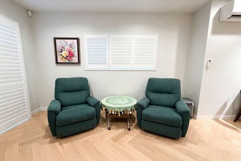 Photo of property in 95a Oreil Avenue, West Harbour, Auckland, 0618