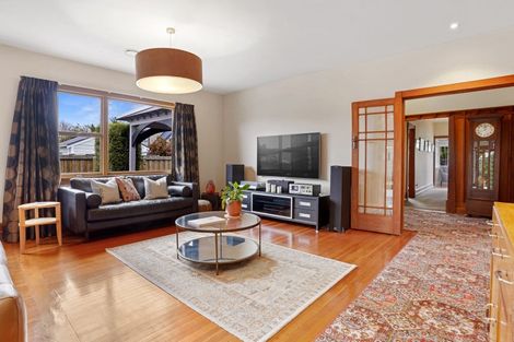 Photo of property in 222 Edgeware Road, Edgeware, Christchurch, 8013