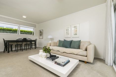 Photo of property in 2/134 Calliope Road, Stanley Point, Auckland, 0624