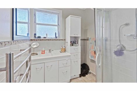 Photo of property in 49 Buller Crescent, Manurewa, Auckland, 2102