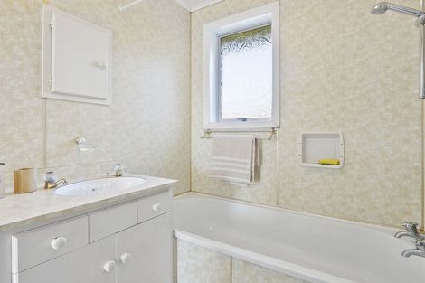 Photo of property in 25 Brockville Road, Glenross, Dunedin, 9011