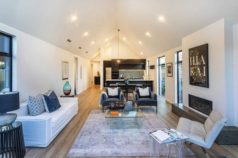 Photo of property in 112 Paparoa Street, Papanui, Christchurch, 8053