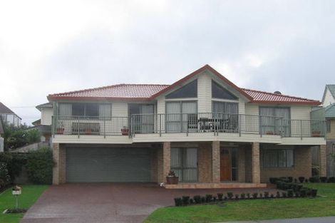 Photo of property in 3 San Marino Drive, Henderson, Auckland, 0612