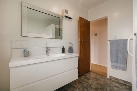 Photo of property in 14 Pollen Street, Woodville, 4920